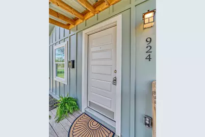 924 Gurley Lane, Waco, TX 76706 - Photo 3