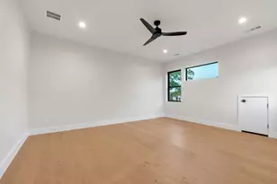 9038 Santa Clara Dr, Dallas, TX 75218 - Photo 37