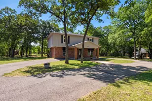 301 Co Rd 3418, Bridgeport, TX 76426 - Photo 3