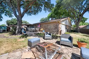 329 E Crossland Blvd, Grand Prairie, TX 75052 - Photo 25