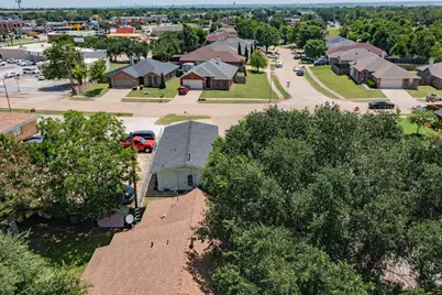 2526 Hillcrest Lane, Grand Prairie, TX 75052 - Photo 27
