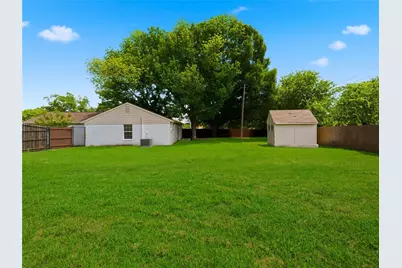 6400 Patino Court, Watauga, TX 76148 - Photo 23
