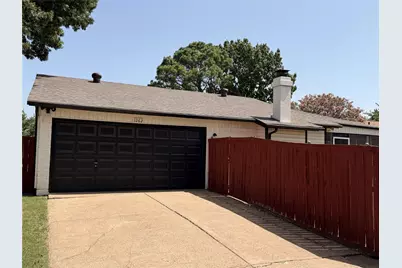 1262 Valencia Lane, Lewisville, TX 75067 - Photo 3