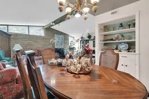 703 N Holly Ave, Sherman, TX 75092 - Photo 9