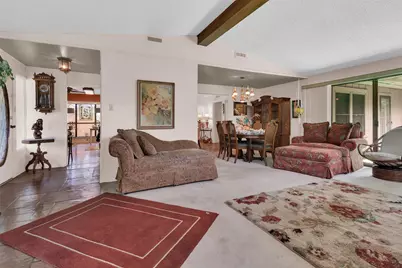 703 N Holly Avenue, Sherman, TX 75092 - Photo 5