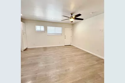 5010 San Jacinto Street #204, Dallas, TX 75206 - Photo 3