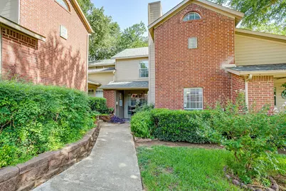 1430 Meadowood Village Drive, Fort Worth, TX 76120 - Photo 5