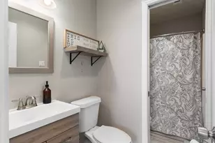 18240 Midway Rd, Dallas, TX 75287 - Photo 17