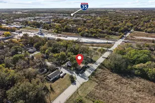 625 Denison St, Gainesville, TX 76240 - Photo 15