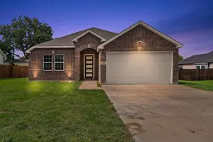 3830 McDougal St, Greenville, TX 75401 - Photo 1