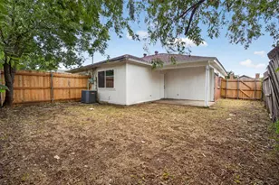 1128 Pleasant Valley Ln, Arlington, TX 76015 - Photo 21