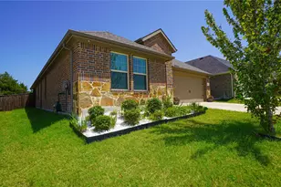 871 Philadelphia St, Fate, TX 75189 - Photo 3