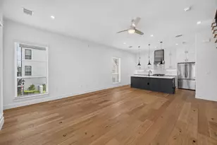 131 Thornton St, Arlington, TX 76013 - Photo 3