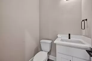131 Thornton St, Arlington, TX 76013 - Photo 5