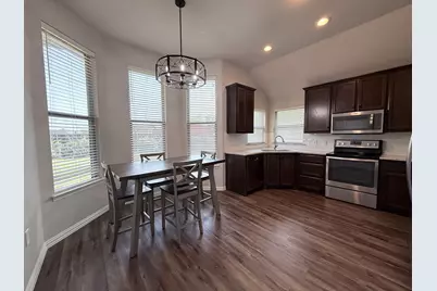 618 E Walcott Street, Pilot Point, TX 76258 - Photo 7