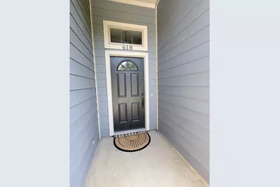 618 E Walcott Street, Pilot Point, TX 76258 - Photo 3