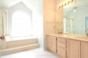 10512 Napa Valley Dr, Frisco, TX 75035 - Photo 11
