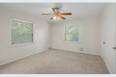 526 Nesbit Court, Garland, TX 75041 - Photo 15