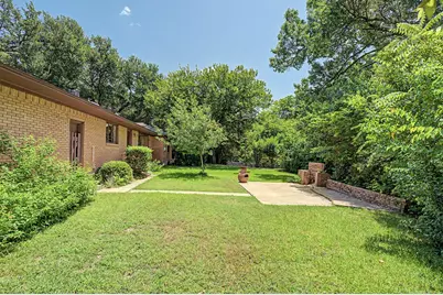 526 Nesbit Court, Garland, TX 75041 - Photo 25