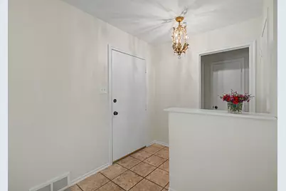 526 Nesbit Court, Garland, TX 75041 - Photo 5