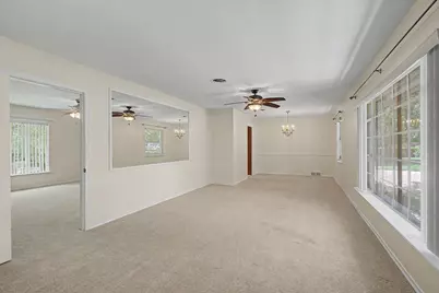 526 Nesbit Court, Garland, TX 75041 - Photo 5