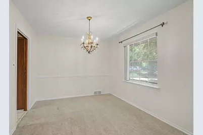 526 Nesbit Court, Garland, TX 75041 - Photo 9