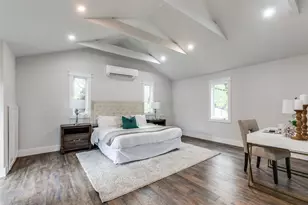 909 Woodlawn Ave, Dallas, TX 75208 - Photo 33