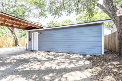 607 Brooks Avenue, Dallas, TX 75208 - Photo 1
