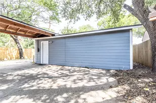 607 Brooks Ave, Dallas, TX 75208 - Photo 1