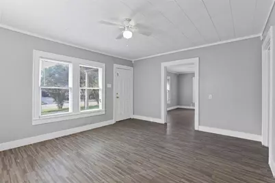 2821 Gladstone Drive, Dallas, TX 75211 - Photo 13