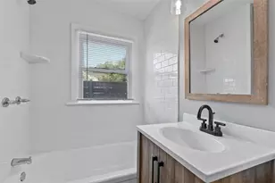 2821 Gladstone Dr, Dallas, TX 75211 - Photo 7