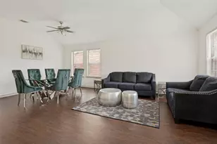 1832 Serena Dr, Lancaster, TX 75134 - Photo 3