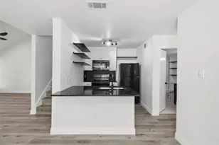 2401 Sherry St, Arlington, TX 76014 - Photo 7