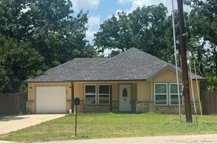 301 Indian Oaks Trail, West Tawakoni, TX 75474 - Photo 1