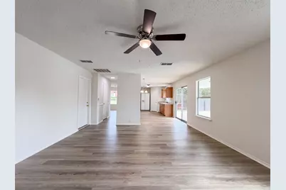 7001 Edmundson Drive, Arlington, TX 76002 - Photo 3