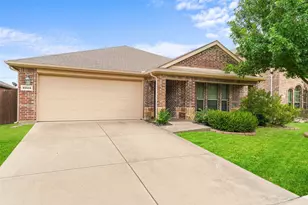 2023 Sterling Gate Dr, Heartland, TX 75126 - Photo 3
