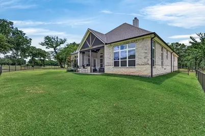 181 Colonial Drive, Mabank, TX 75156 - Photo 3