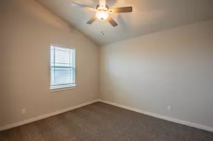 653 Wheatfield Dr, Venus, TX 76084 - Photo 11