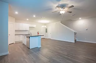 653 Wheatfield Dr, Venus, TX 76084 - Photo 1