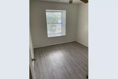915 N Elm Street #4, Denton, TX 76201 - Photo 15