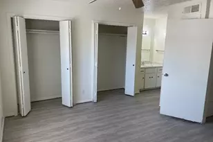 915 N Elm St, Denton, TX 76201 - Photo 13