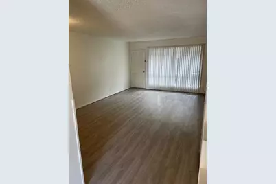 915 N Elm Street #4, Denton, TX 76201 - Photo 23