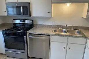 915 N Elm St, Denton, TX 76201 - Photo 5