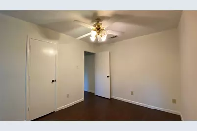 208 E Denton Drive, Euless, TX 76039 - Photo 9