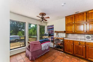 709 Cooks Ln, Fort Worth, TX 76120 - Photo 3
