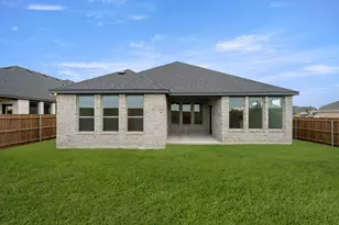117 Trinity St, Grandview, TX 76050 - Photo 25