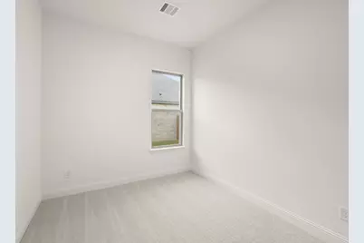 121 Trinity Street, Grandview, TX 76050 - Photo 7