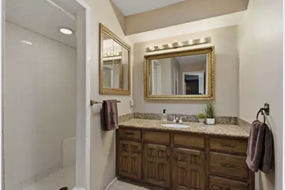 2940 S Creekwood Drive, Grapevine, TX 76051 - Photo 21