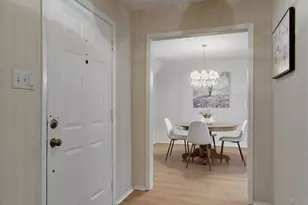 2940 S Creekwood Dr, Grapevine, TX 76051 - Photo 5