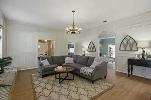 2940 S Creekwood Dr, Grapevine, TX 76051 - Photo 9